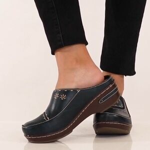 Spring Step L'Artiste Women's Chino Leather Loafer Blue EU 42 / US 10.5-11